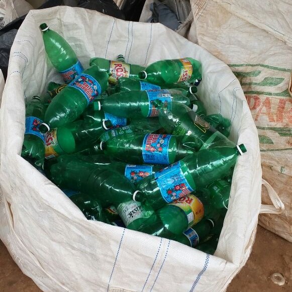 Coleta Seletiva tinha por meta o recolhimento de recicláveis, transformando as escolas em ecopontos