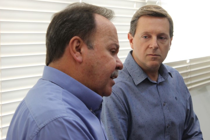 Na oportunidade o deputado elogiou a administração de Heliton e a equipe que ele formou a sua gestão Na oportunidade o deputado elogiou a administração de Heliton e a equipe que ele formou a sua gestão