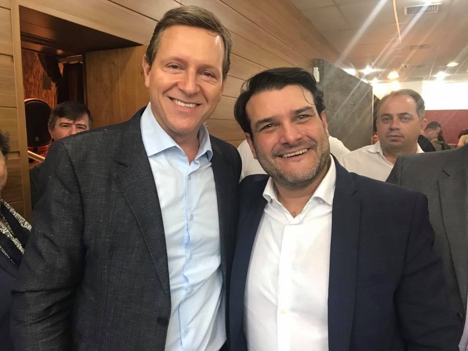 Prefeito Heliton do Valle e o novo secretário estadual de Meio Ambiente, Maurício Brusadin Prefeito Heliton do Valle e o novo secretário estadual de Meio Ambiente, Maurício Brusadin