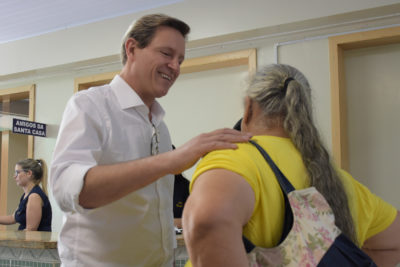 Prefeito de Itararé (SP) realiza visita a Santa Casa do município Prefeito de Itararé (SP) realiza visita a Santa Casa do município