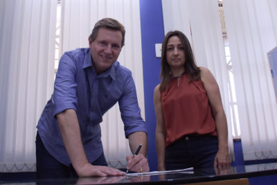 Projeto de Heliton do Valle garante até 20% de desconto para servidores públicos na Auto Escola Nova Era de Itararé (SP) Projeto de Heliton do Valle garante até 20% de desconto para servidores públicos na Auto Escola Nova Era de Itararé (SP)